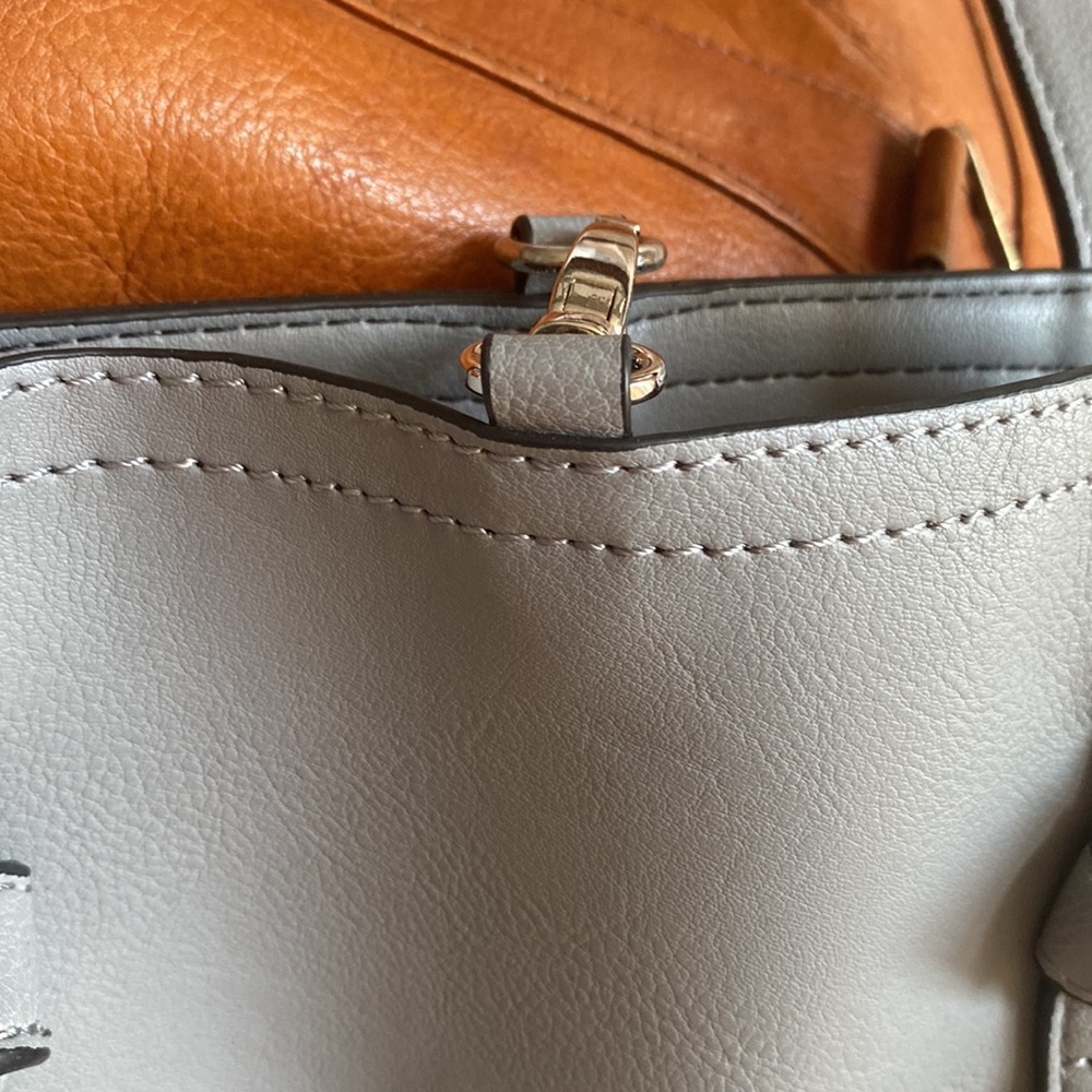 Kenneth Cole - Picture 3 of 5